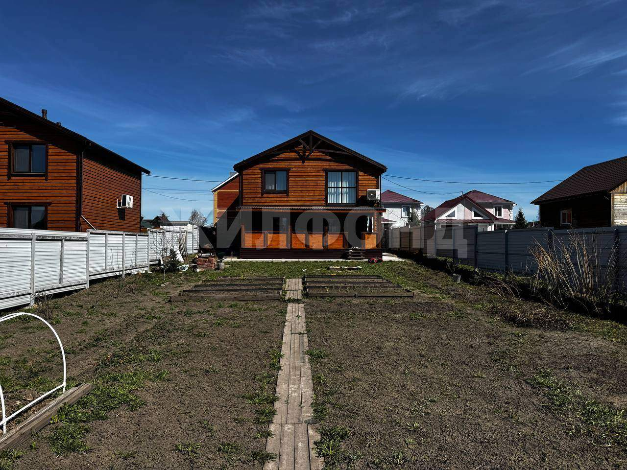 Дом на продажу в Мирном, Раздольная улица фото №3