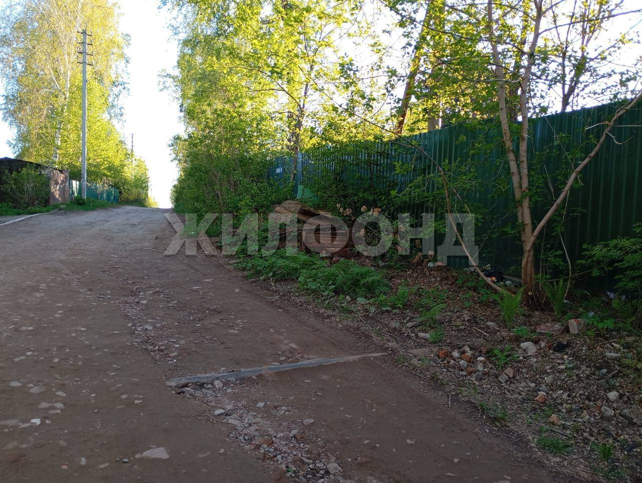 Продам земельный участок 1152 м.кв.