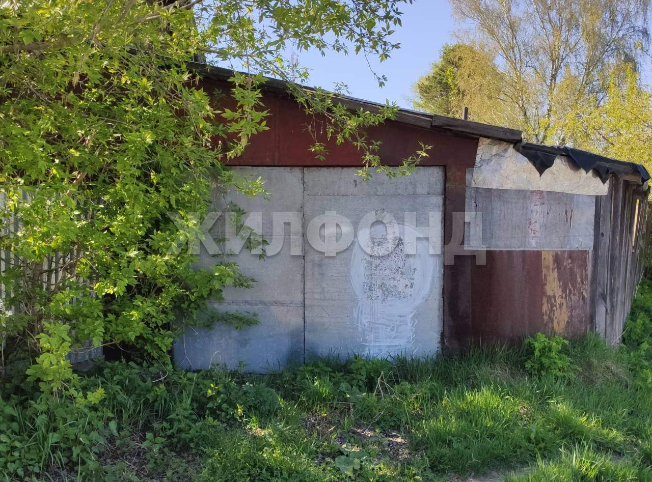 Продам земельный участок 930 м.кв.