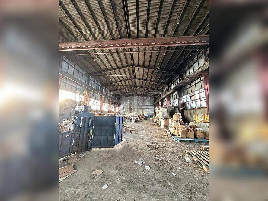 Склад на продажу в Нягане, Сергинская улица, 10к3 фото №1