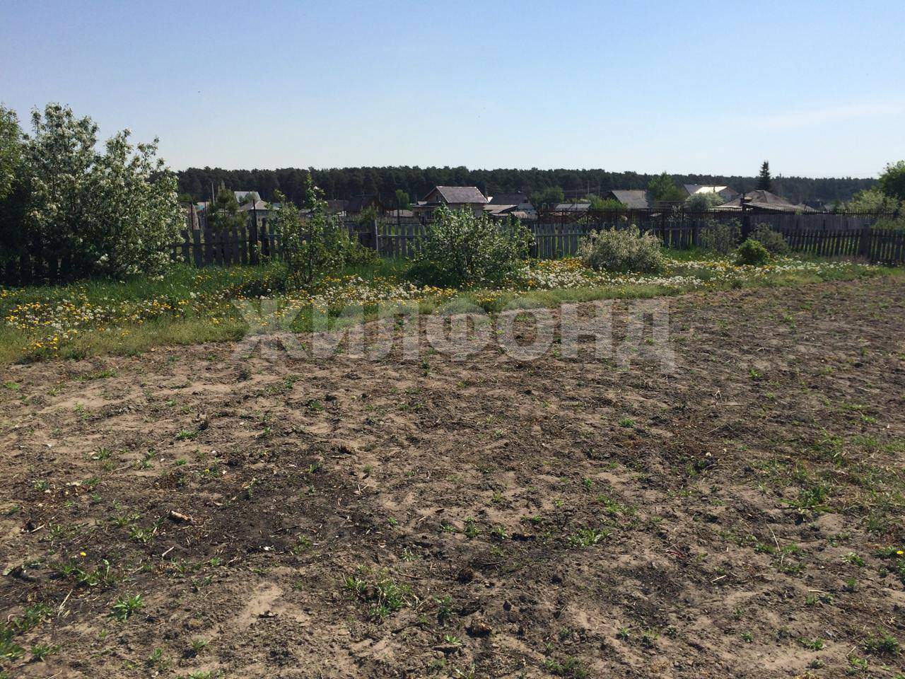 Продам земельный участок 930 м.кв.