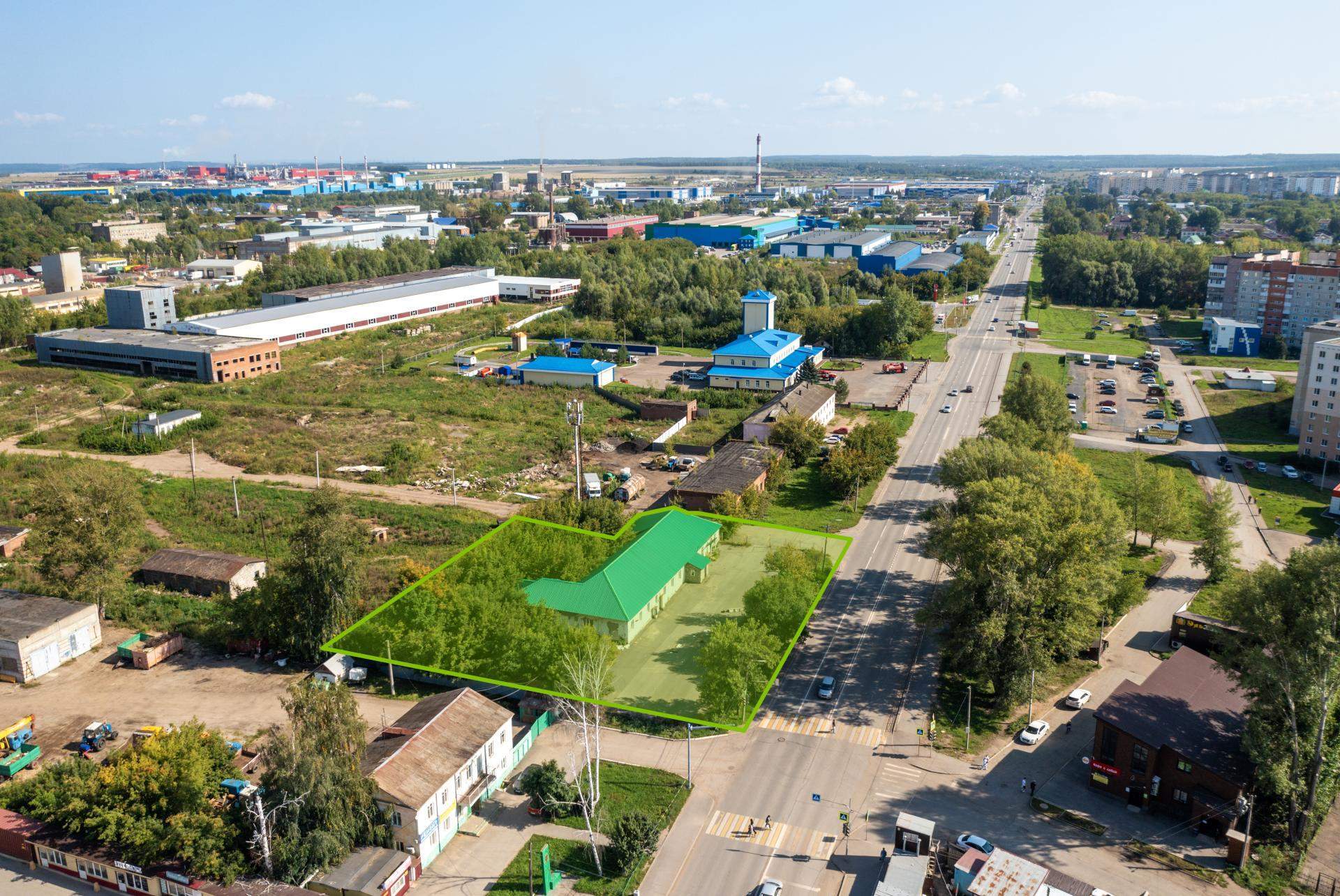 Продам торговое помещение 444.7 м.кв.
