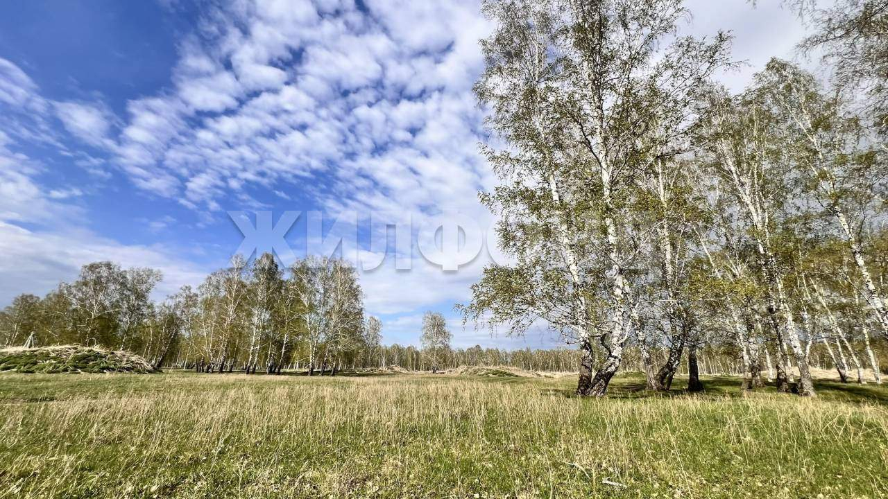 Продам земельный участок 1000 м.кв.