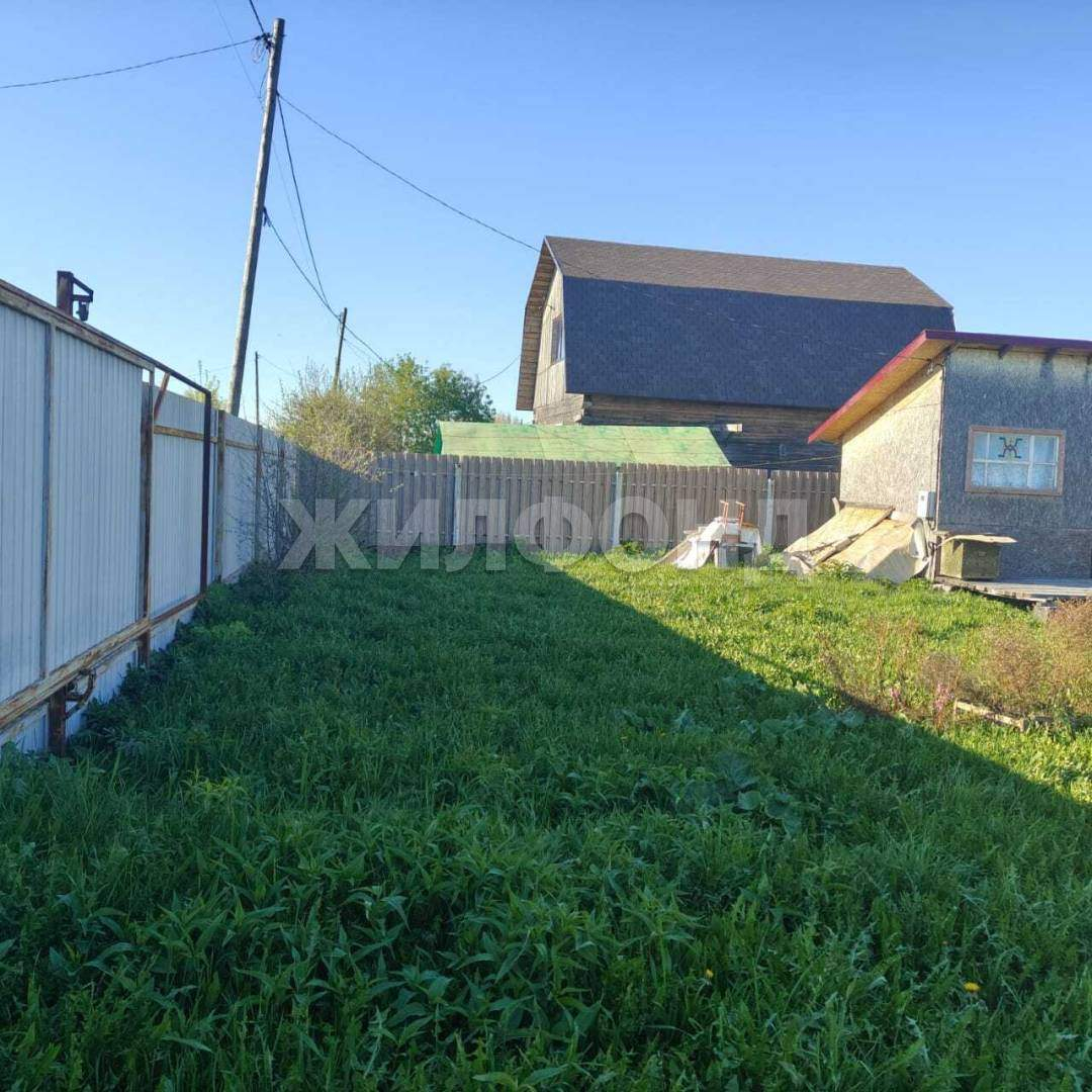 Продам земельный участок 729 м.кв.