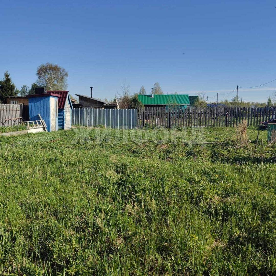 Продам земельный участок 729 м.кв.