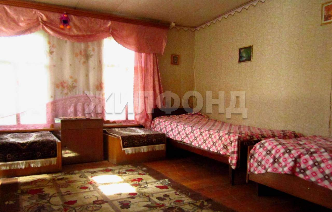 Продам земельный участок 599 м.кв.