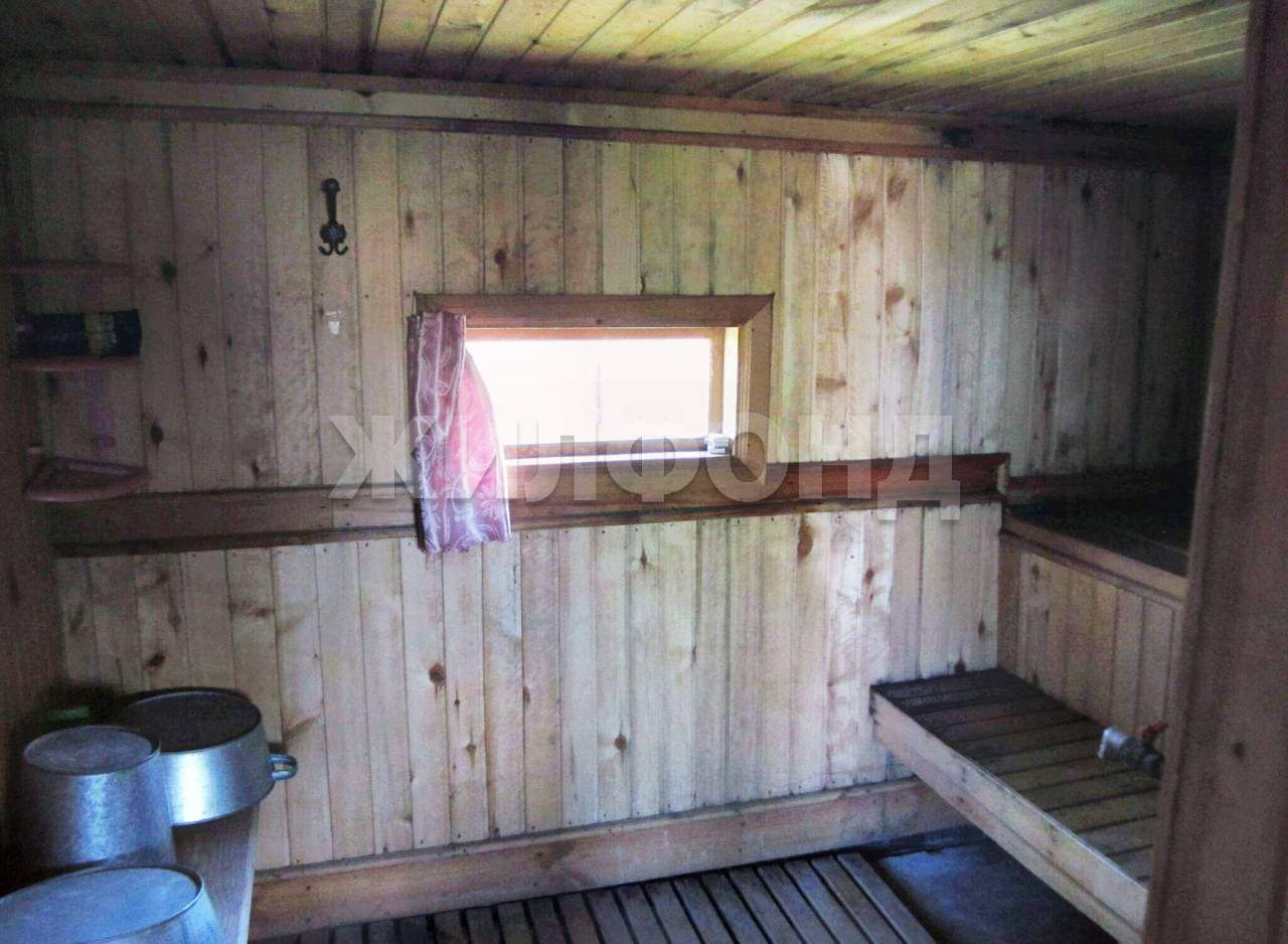 Продам земельный участок 599 м.кв.