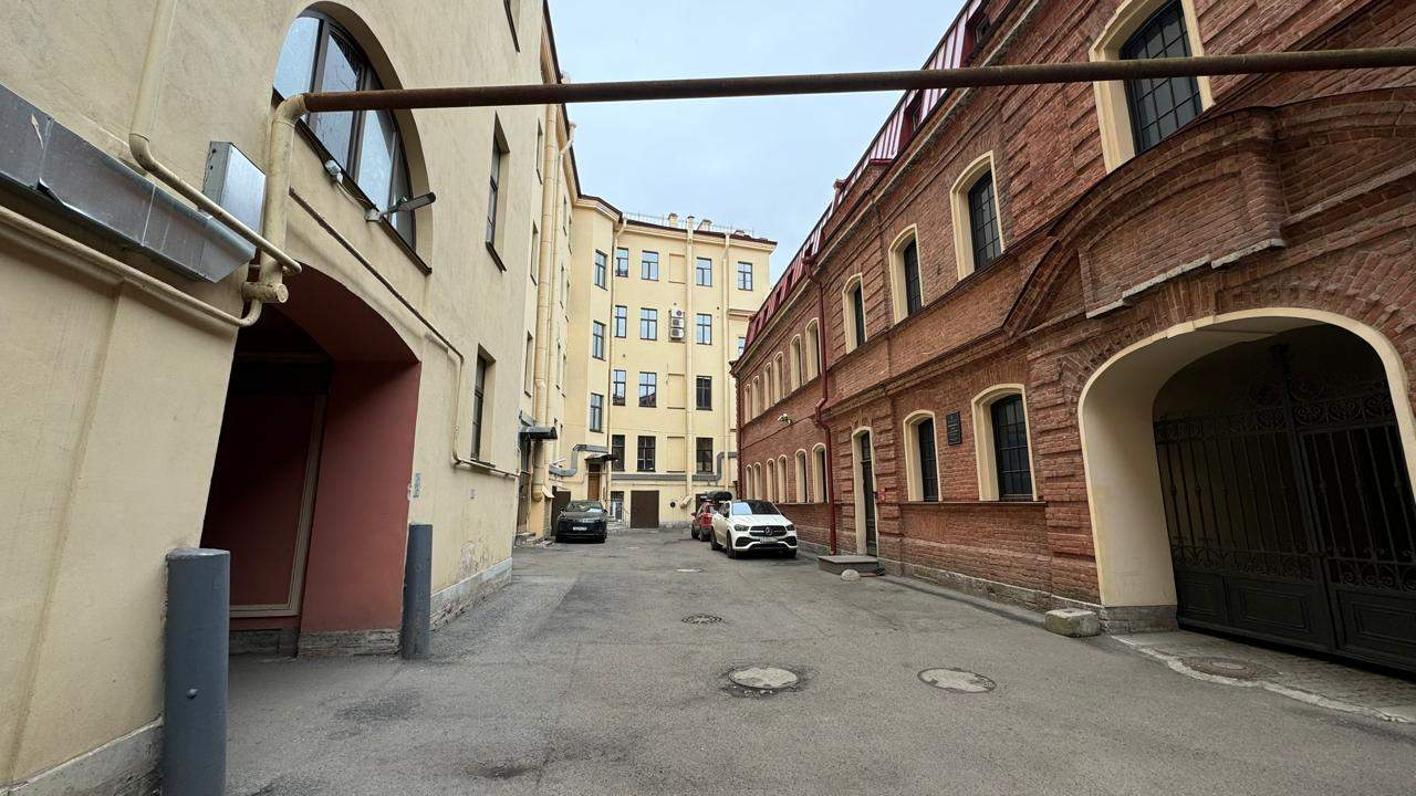 Продам офис 10.8 м.кв.