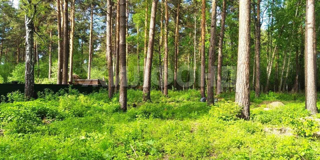 Продам земельный участок 1500 м.кв.