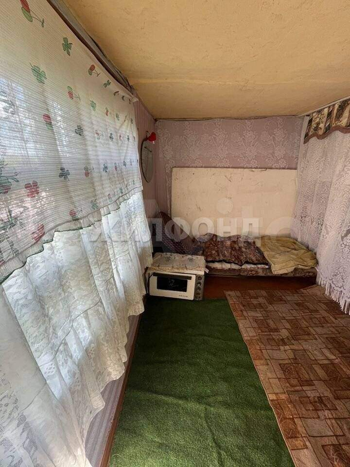 Продам земельный участок 200 м.кв.