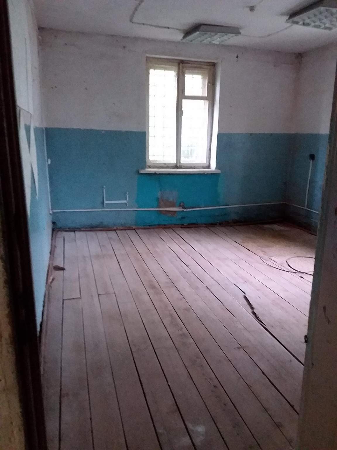 Помещение свободного назначения на продажу в Залазне, Октябрьская улица, 15 фото №1
