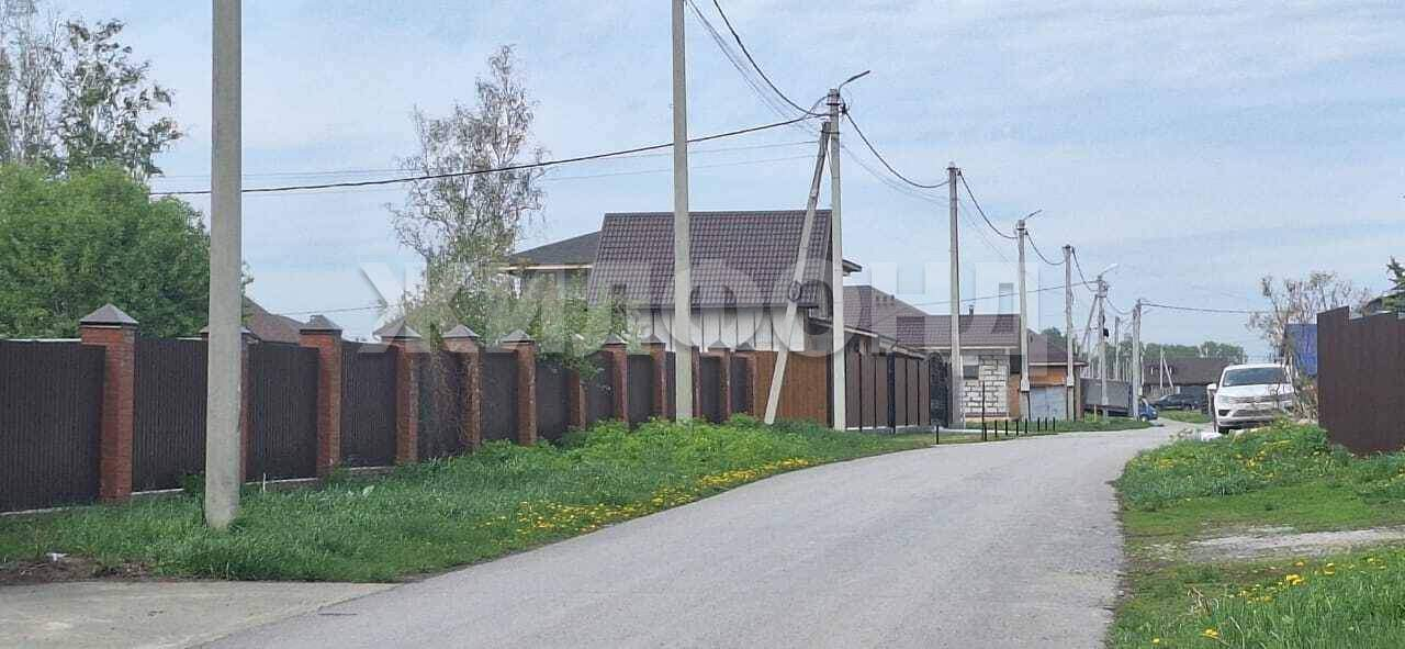Продам земельный участок 1049 м.кв.