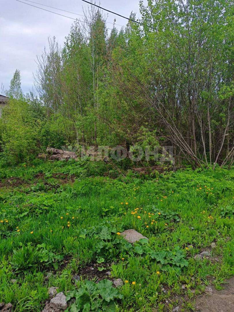 Продам земельный участок 812 м.кв.