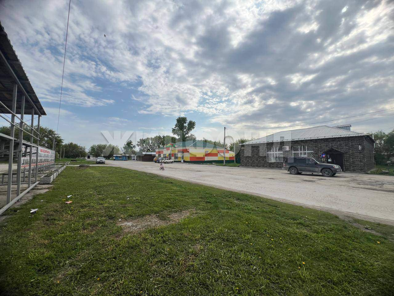 Продам земельный участок 3000 м.кв.