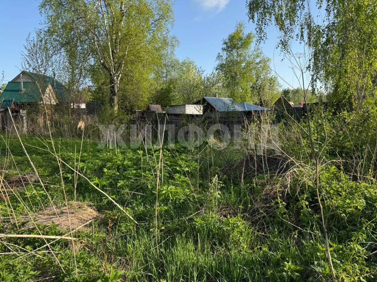 Продам земельный участок 800 м.кв.