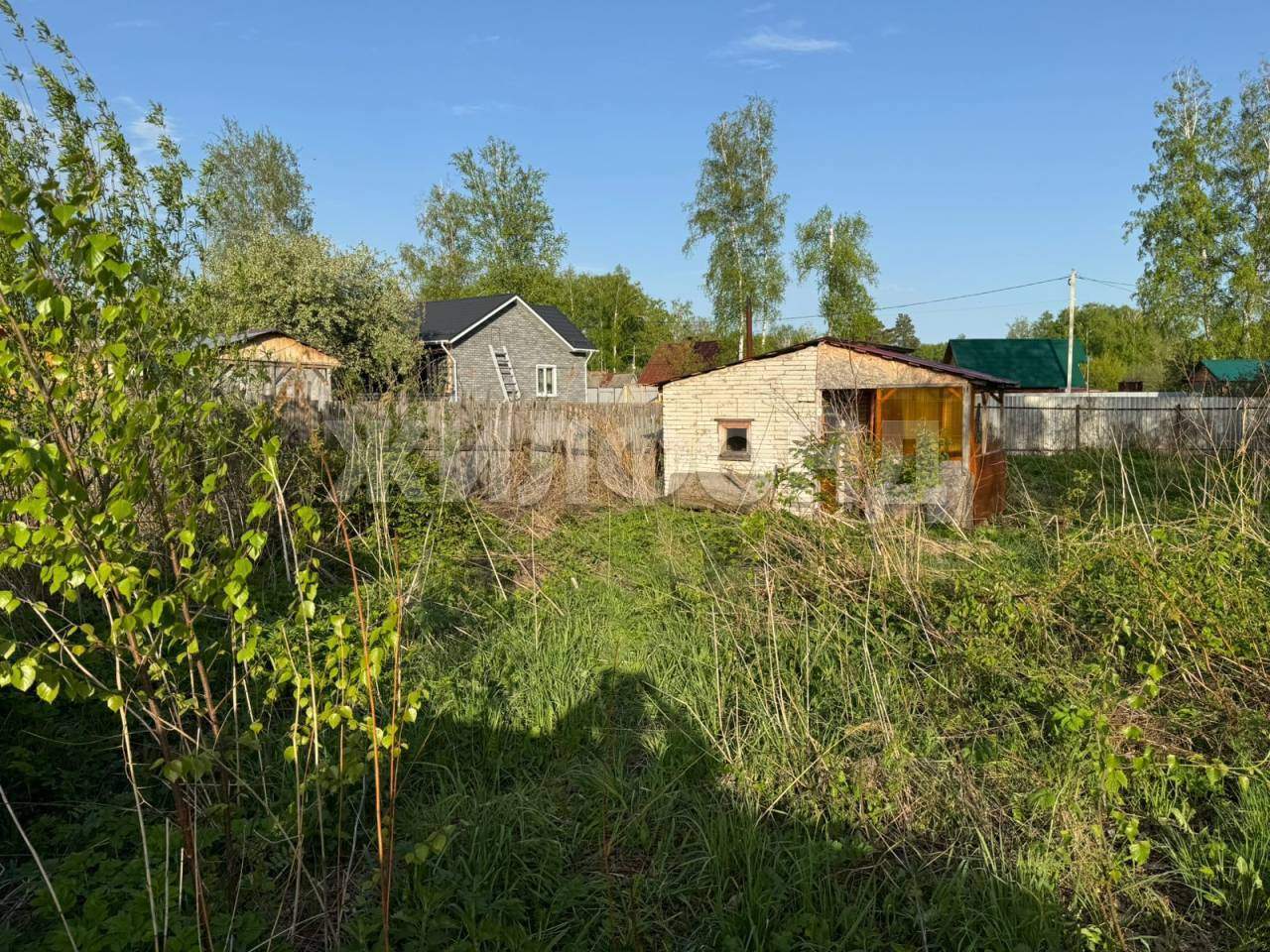 Продам земельный участок 800 м.кв.