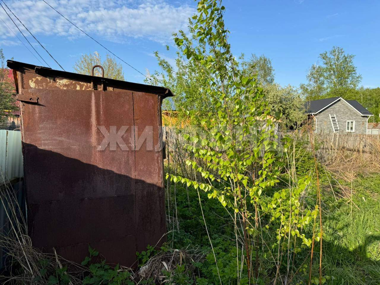 Продам земельный участок 800 м.кв.