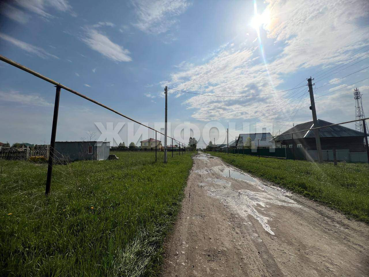 Продам земельный участок 3000 м.кв.