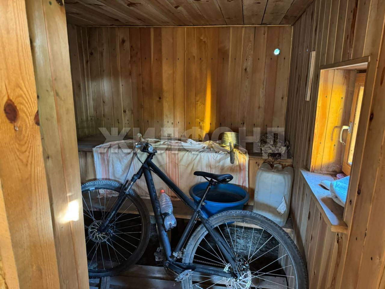 Продам земельный участок 800 м.кв.
