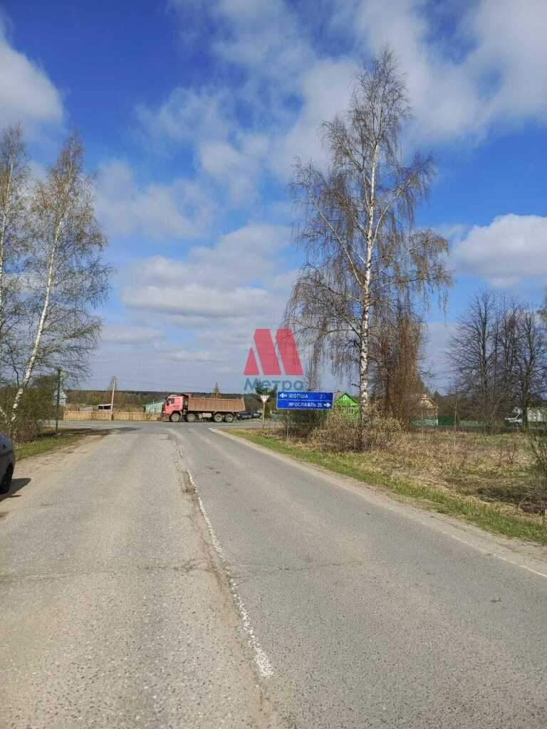 Продам земельный участок 1000 м.кв.