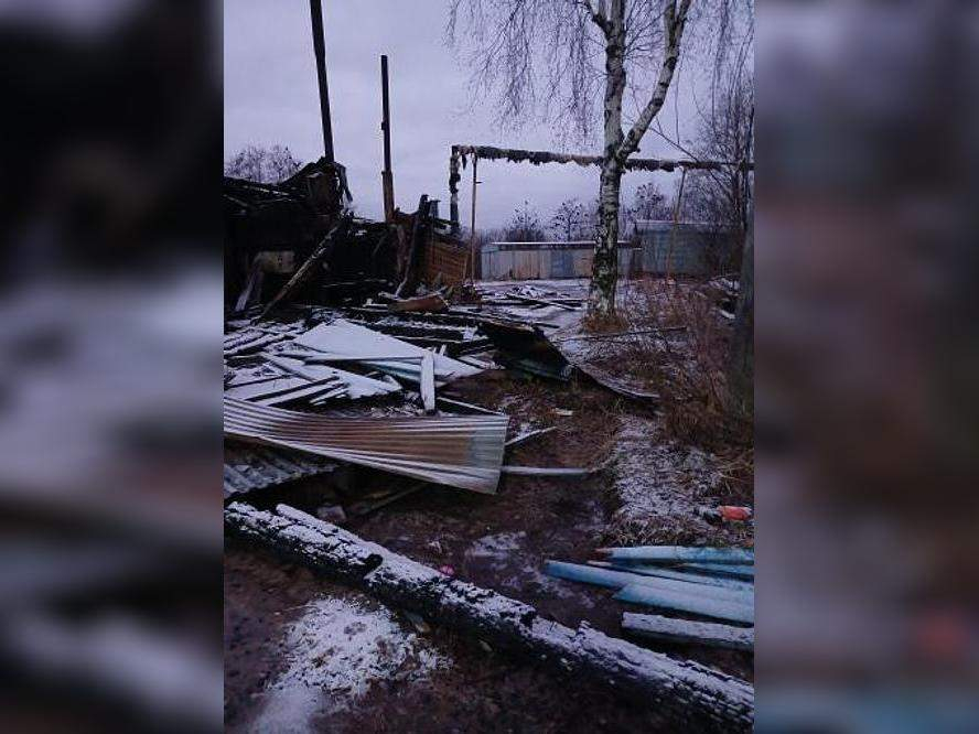 Продам земельный участок 1300 м.кв.