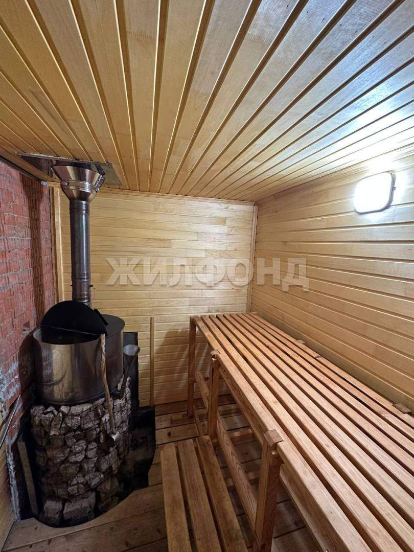 Продам земельный участок 632 м.кв.