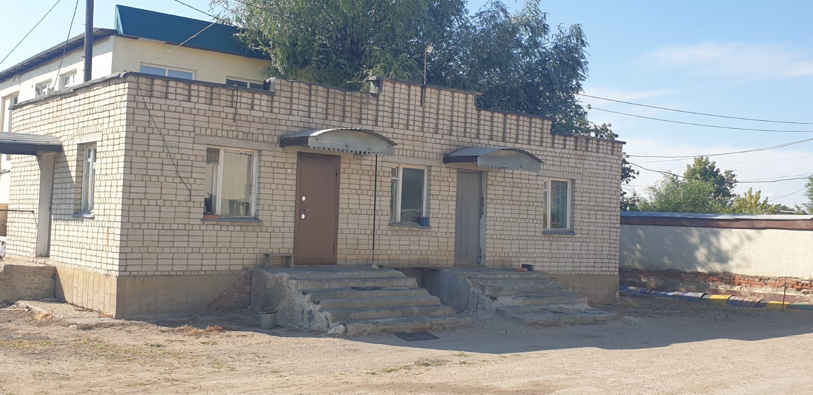 Продам торговое помещение 3004.7 м.кв.