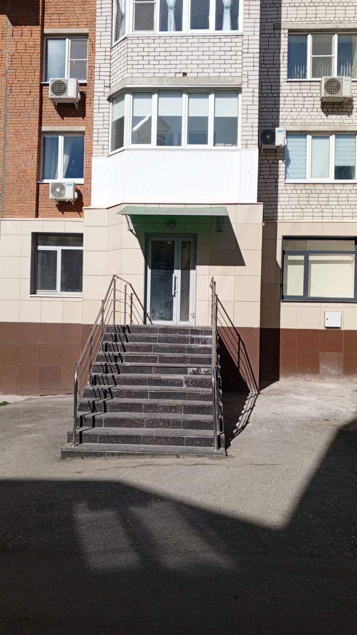 Помещение свободного назначения на продажу в Чебоксаре, Гагарина Ю. улица, 27 фото №1
