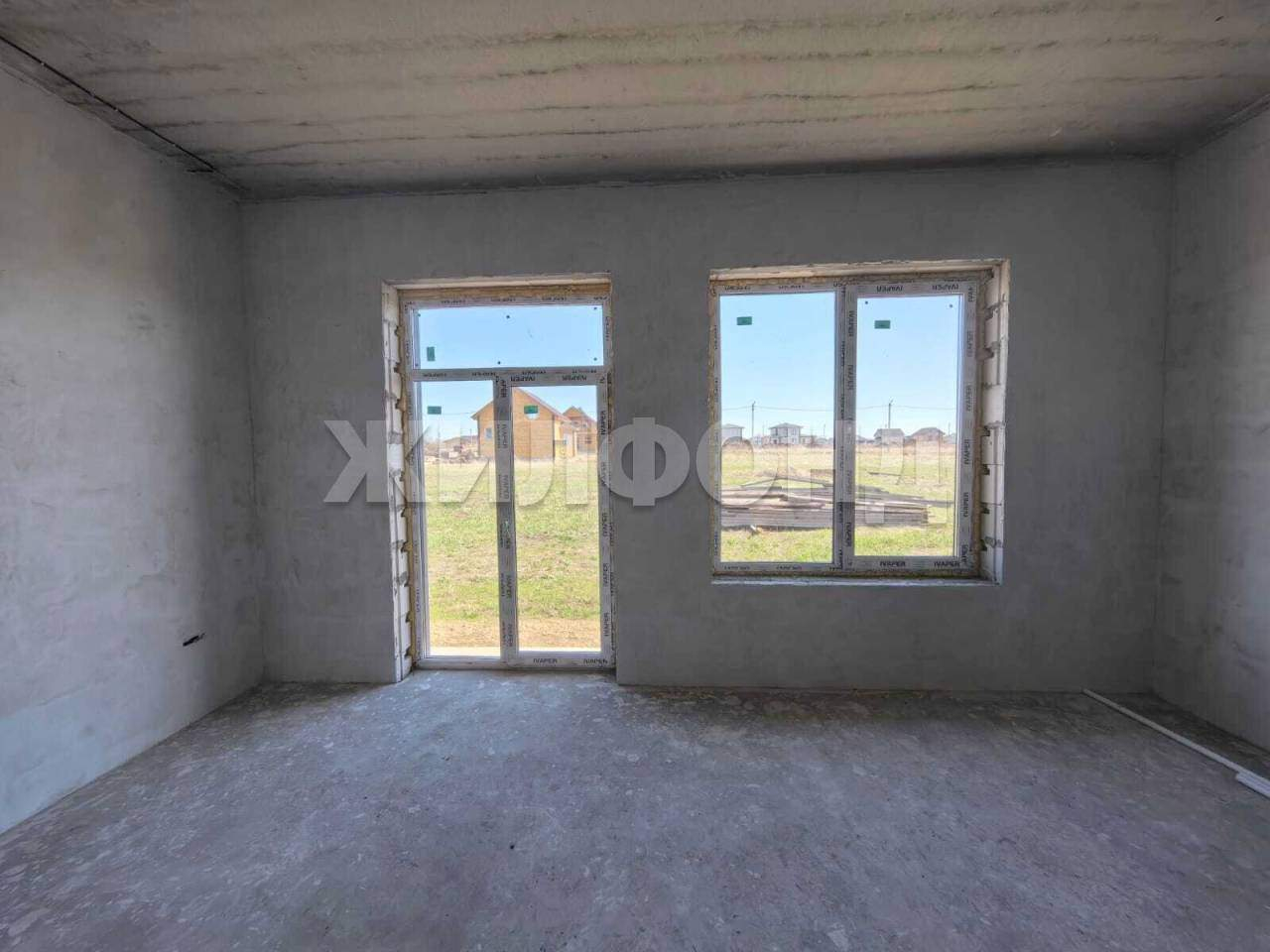 Продам земельный участок 814 м.кв.