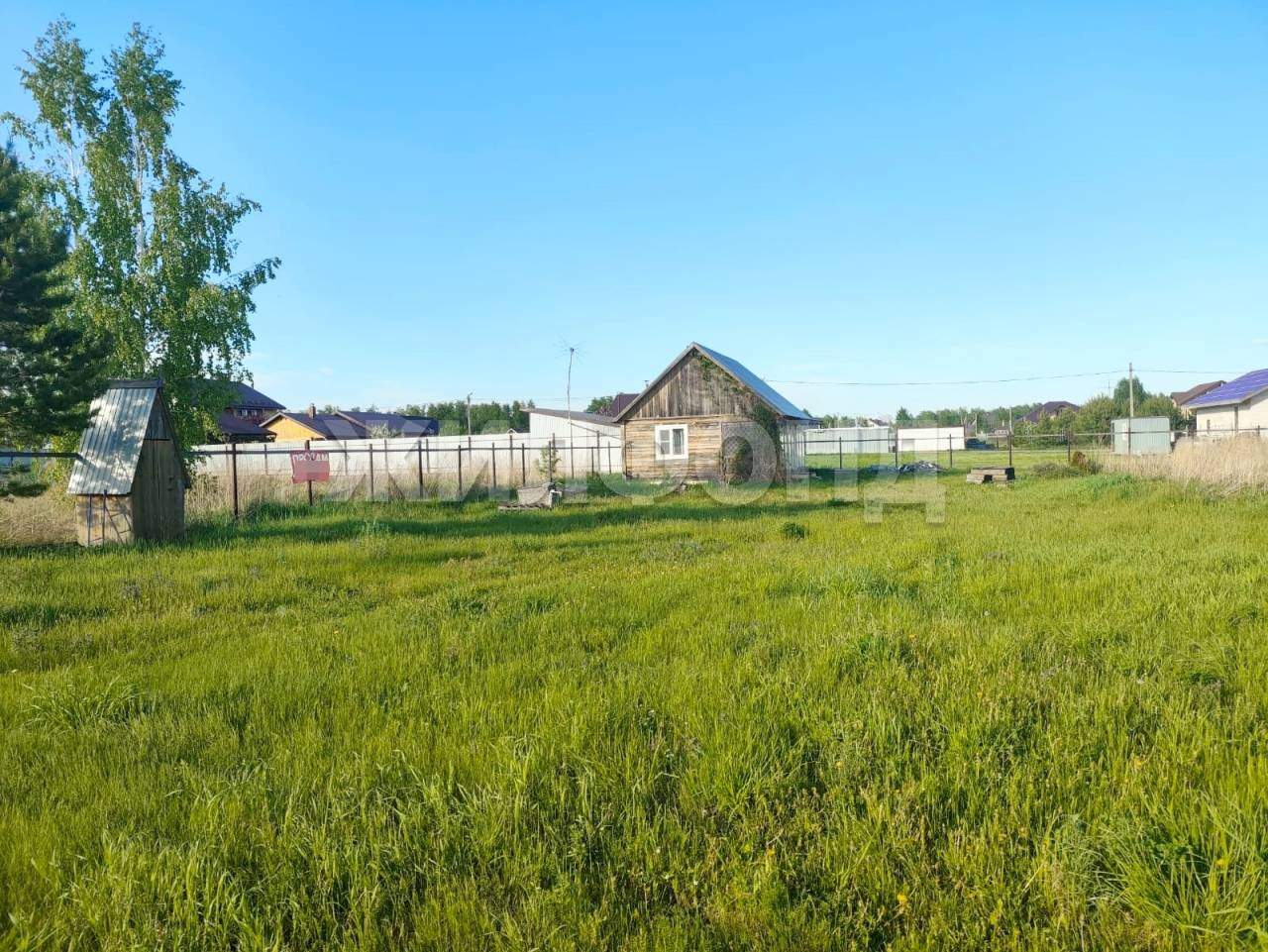 Продам земельный участок 1200 м.кв.