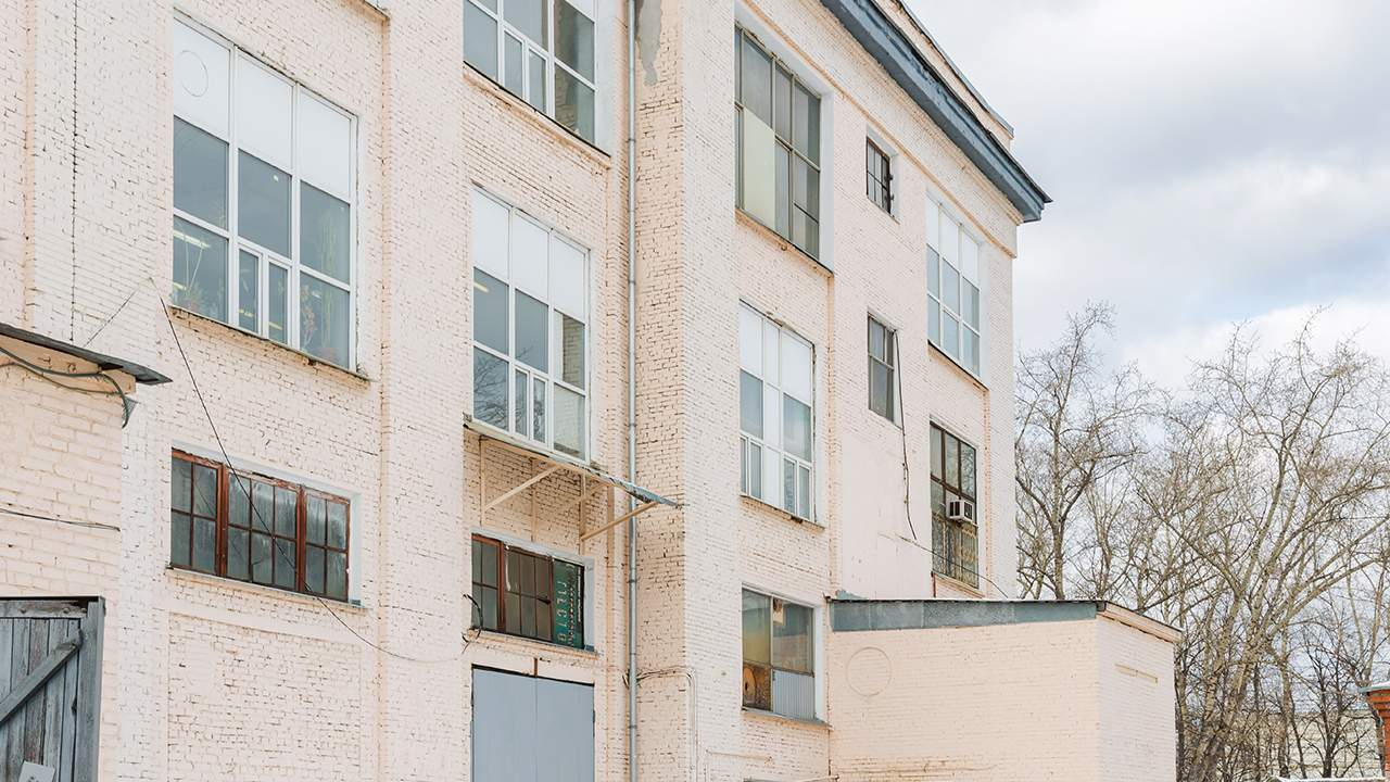 Сдам в аренду склад 90.6 м.кв.