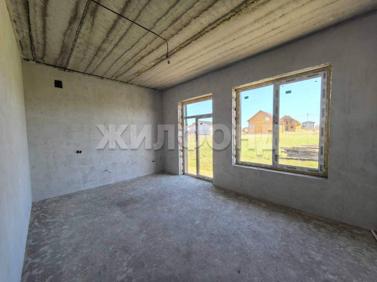 Продам земельный участок 814 м.кв.