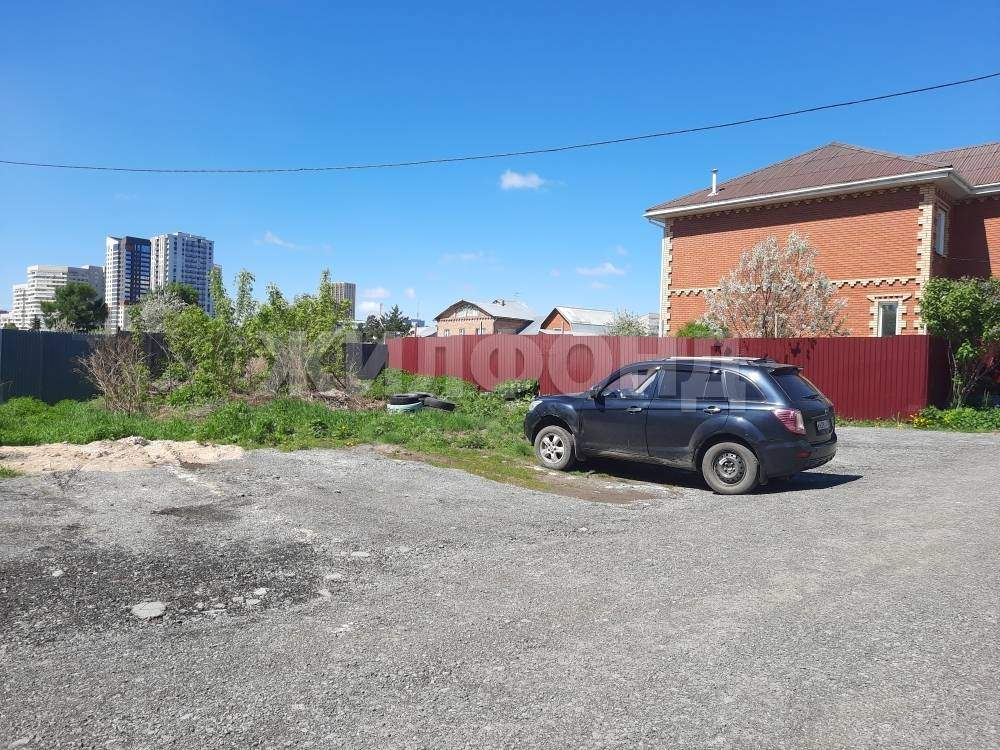 Продам земельный участок 1130 м.кв.