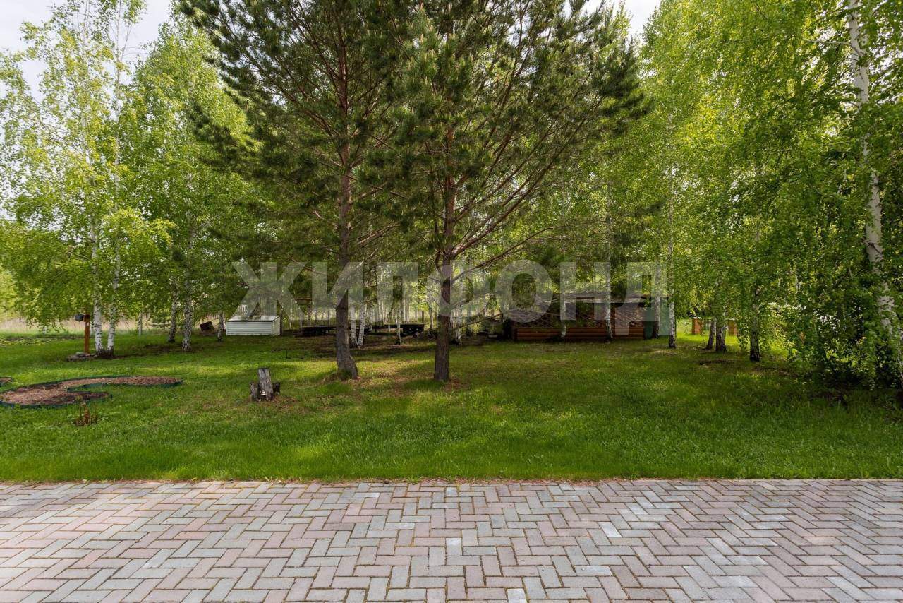 Продам земельный участок 1250 м.кв.
