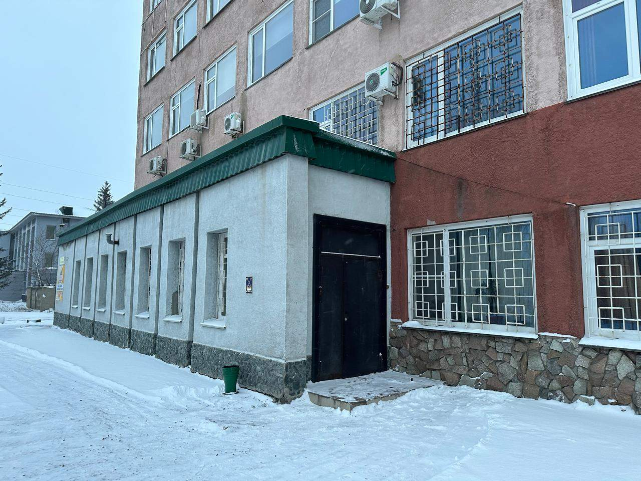 Офис на продажу в Барнауле, Трактовая улица, 2Л фото №0