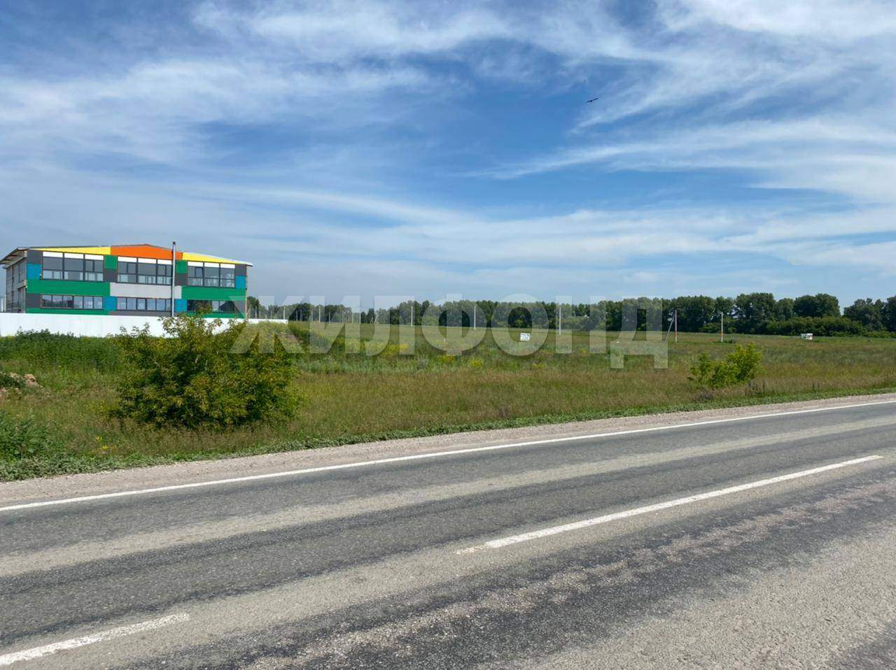 Продам земельный участок 939 м.кв.