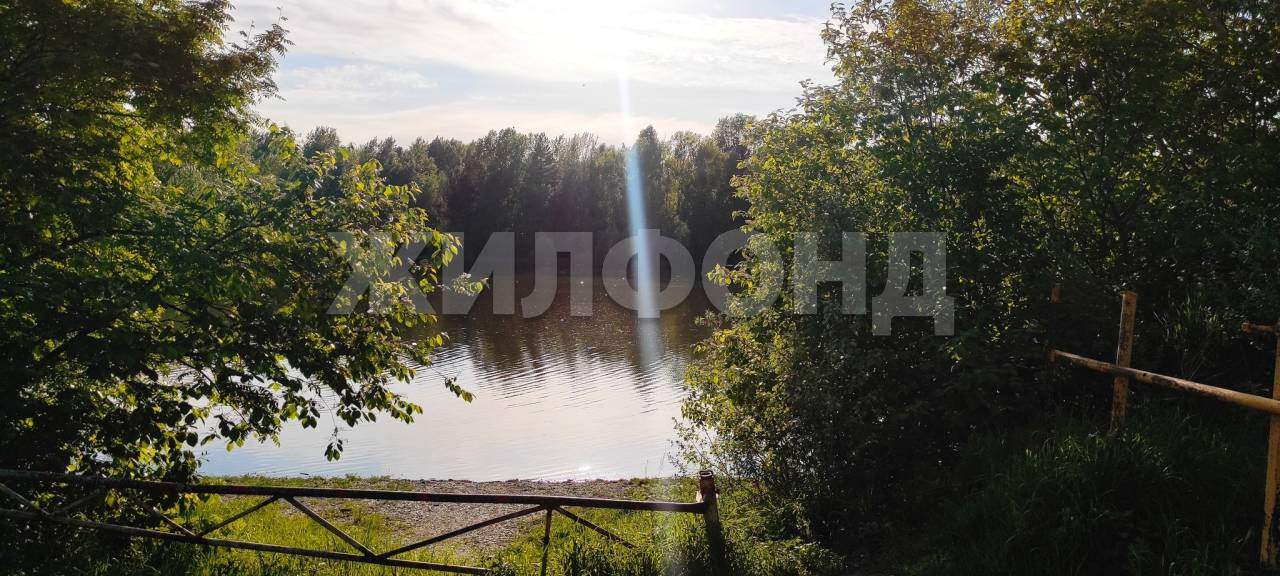 Продам земельный участок 723 м.кв.