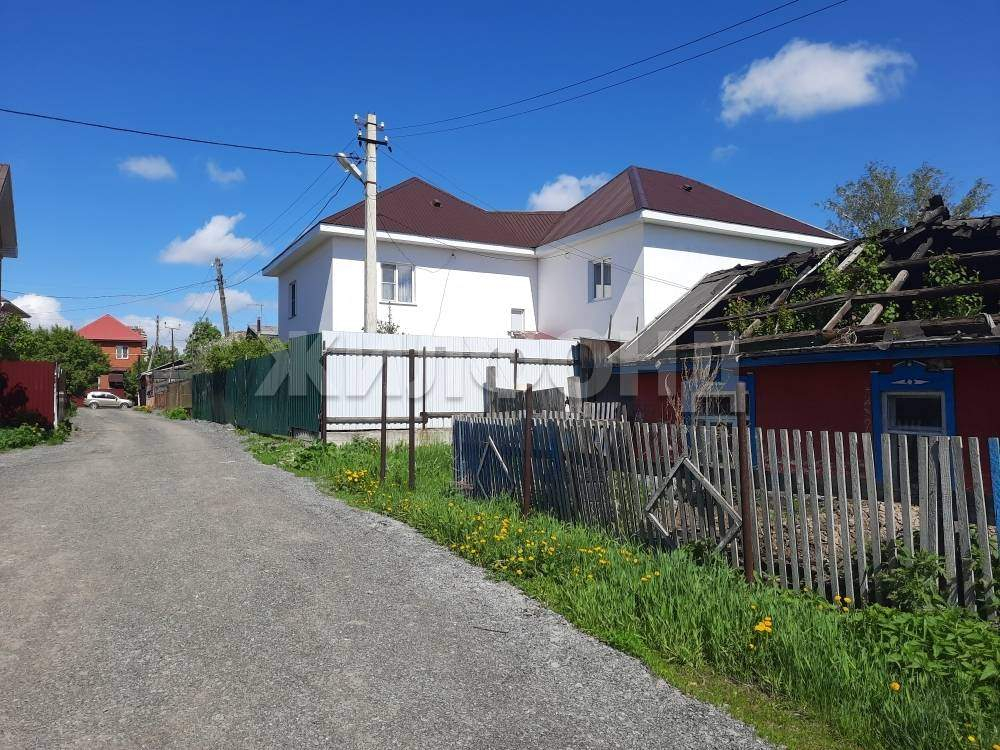 Продам земельный участок 1130 м.кв.