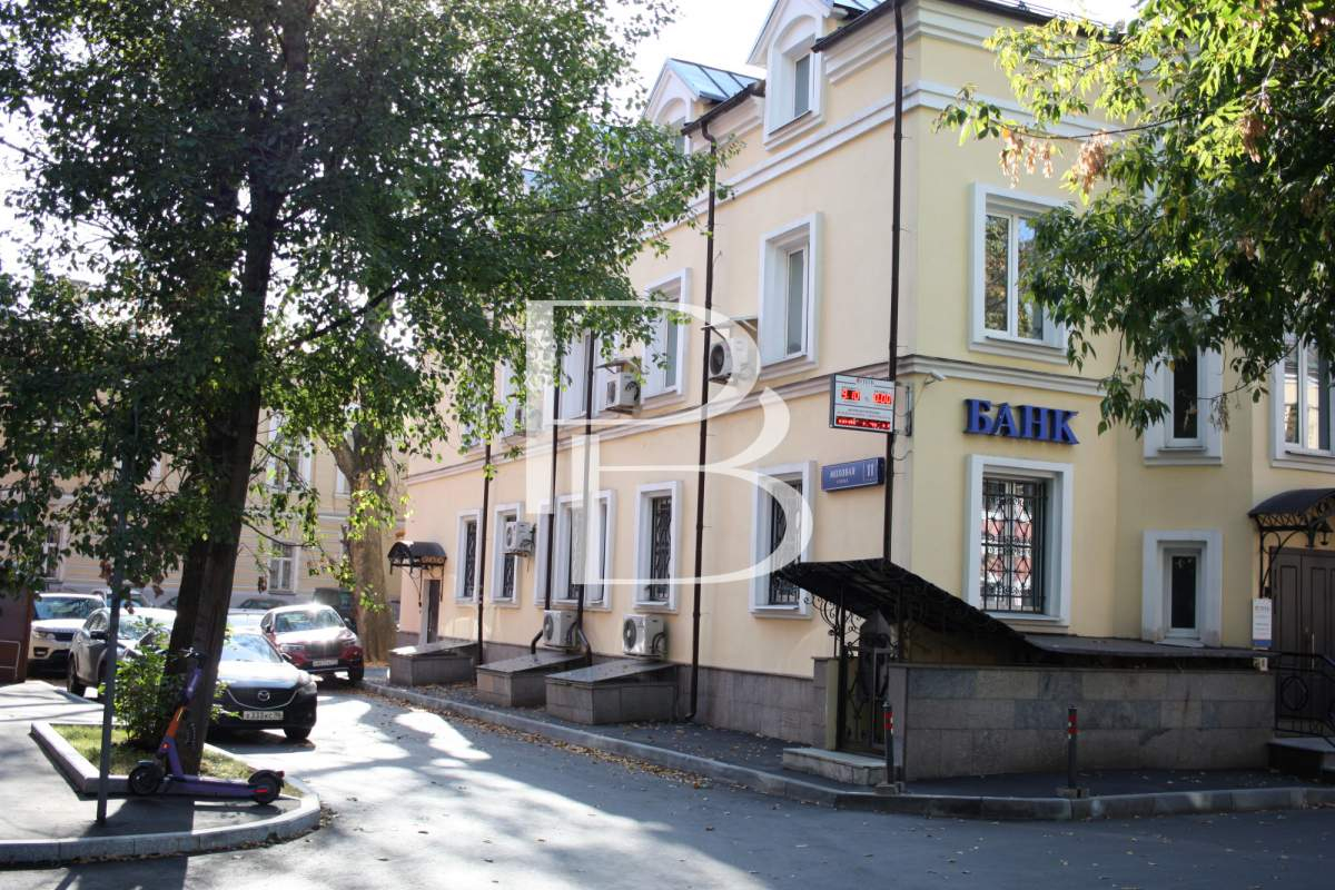 Сдам в аренду офис 177.6 м.кв.