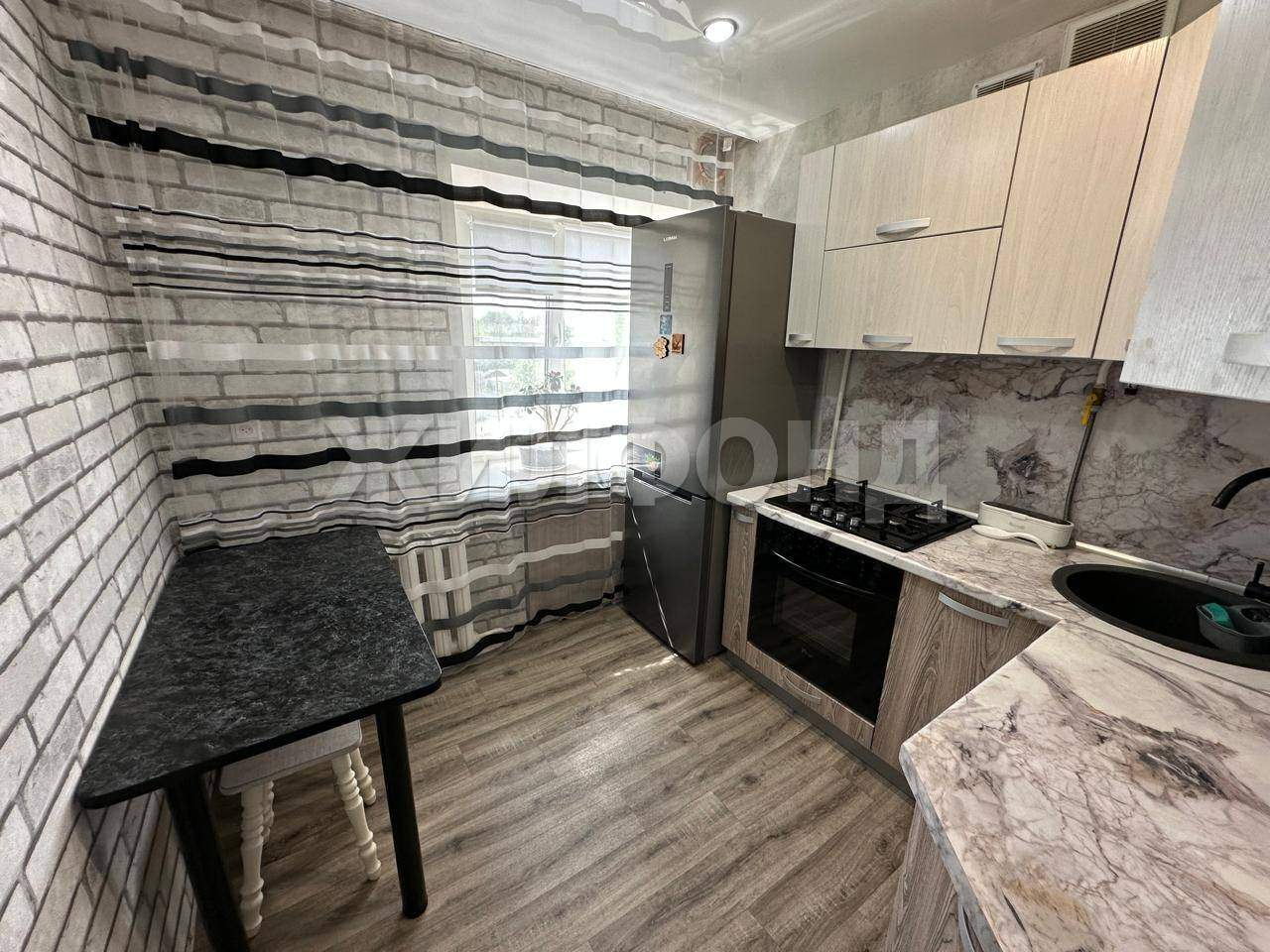 Квартира на продажу в Санниково, Центральный микрорайон, 48/2 фото №0