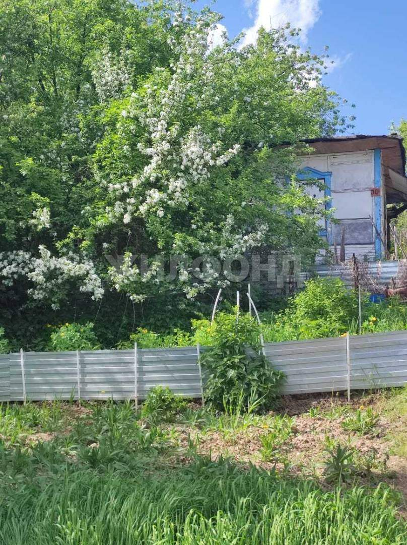 Продам земельный участок 730 м.кв.