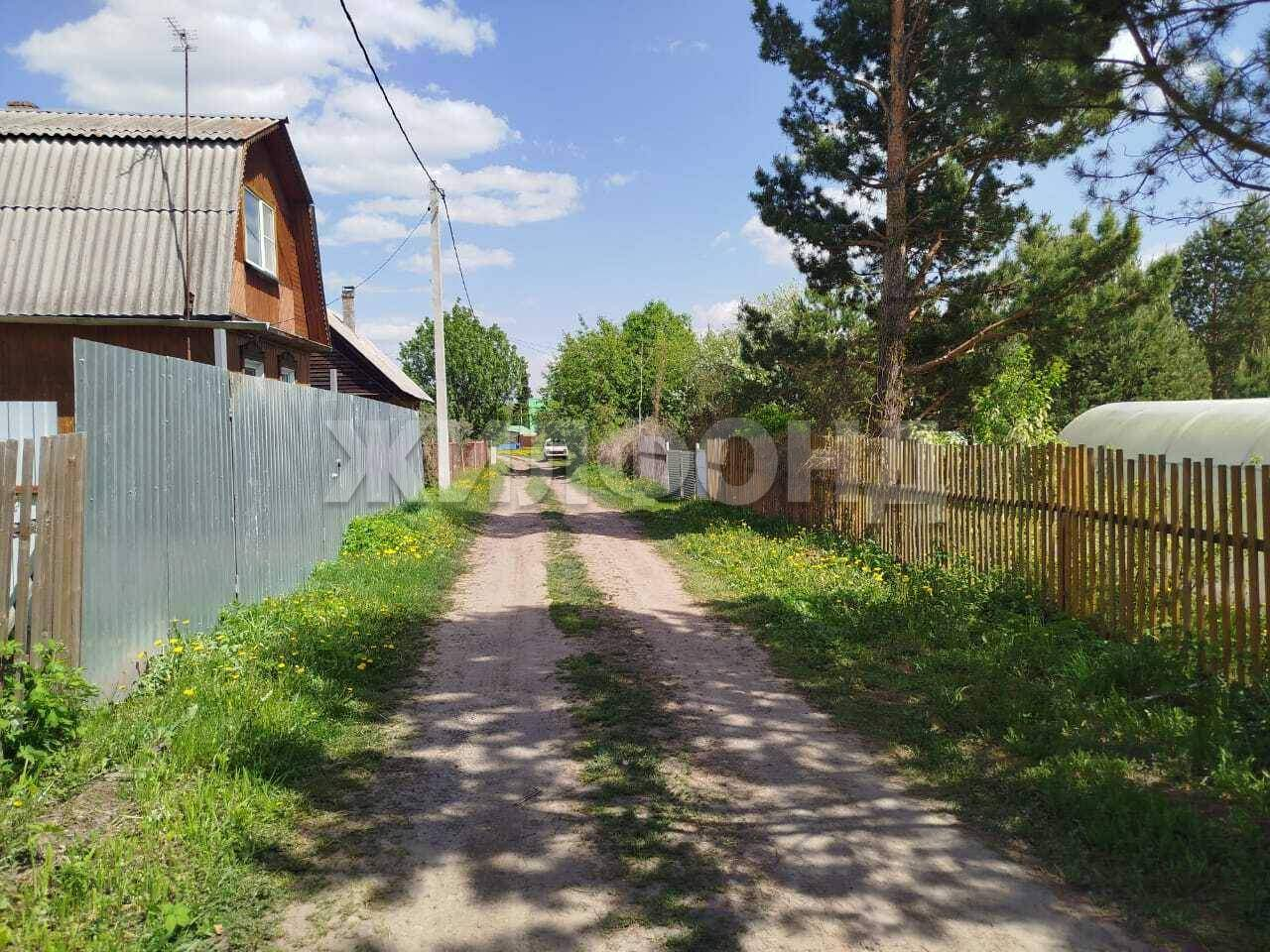 Продам земельный участок 630 м.кв.