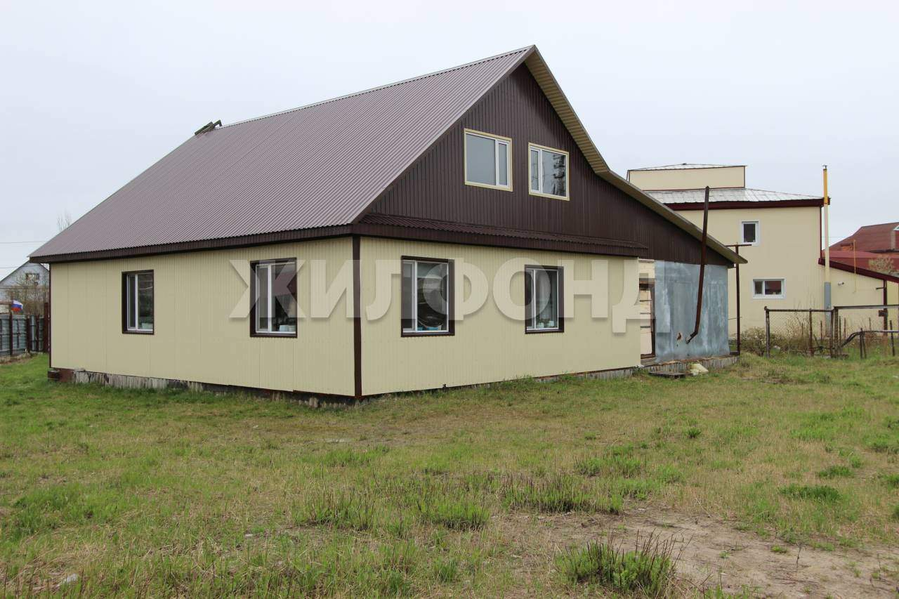 Дом на продажу в Сингапае, Круг Г-2 улица фото №1