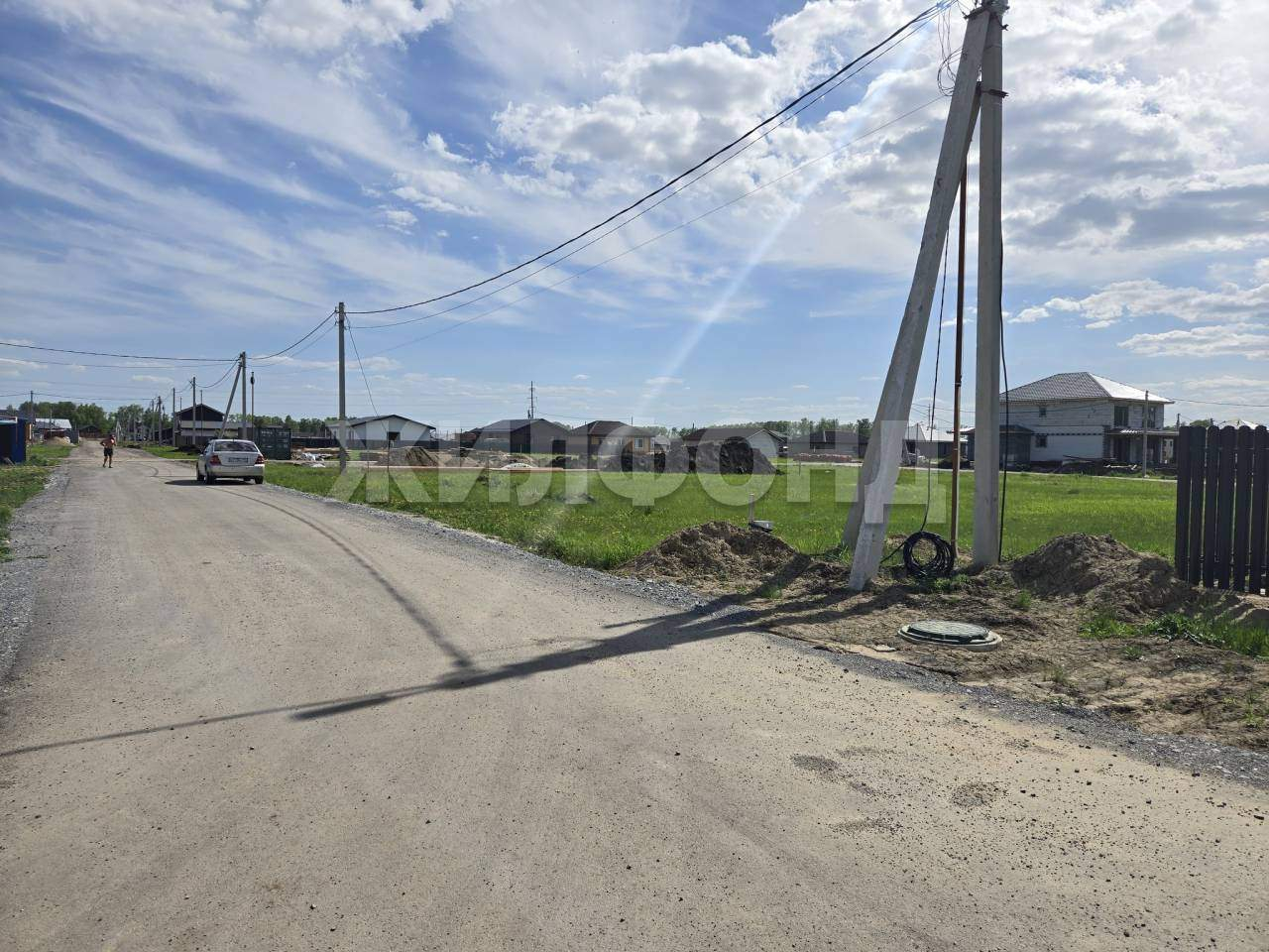 Продам земельный участок 1008 м.кв.
