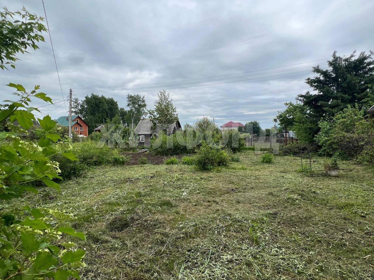 Продам земельный участок 765 м.кв.