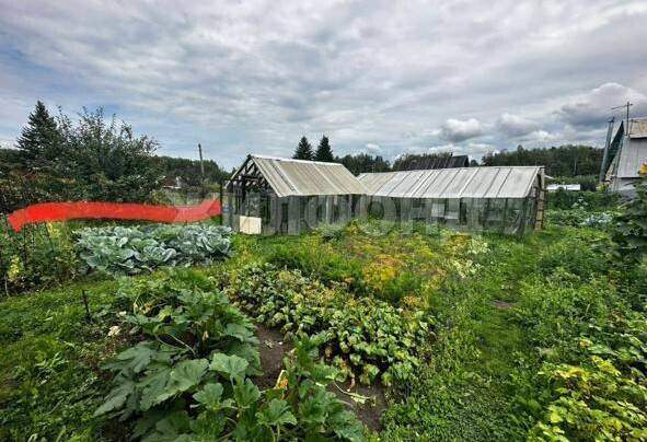 Продам земельный участок 600 м.кв.