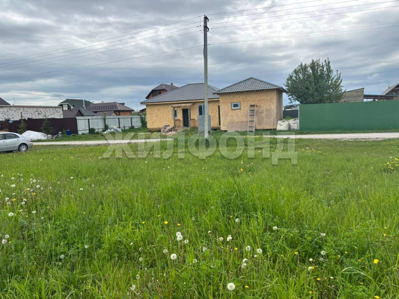 Продам земельный участок 1007 м.кв.