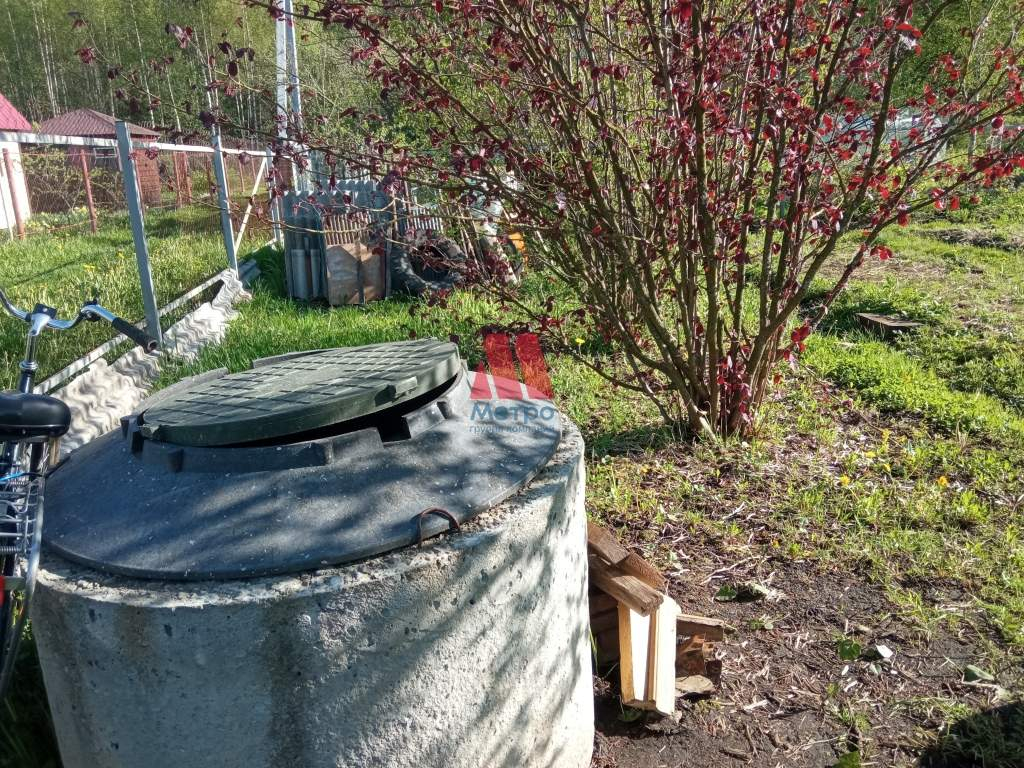 Продам земельный участок 680 м.кв.
