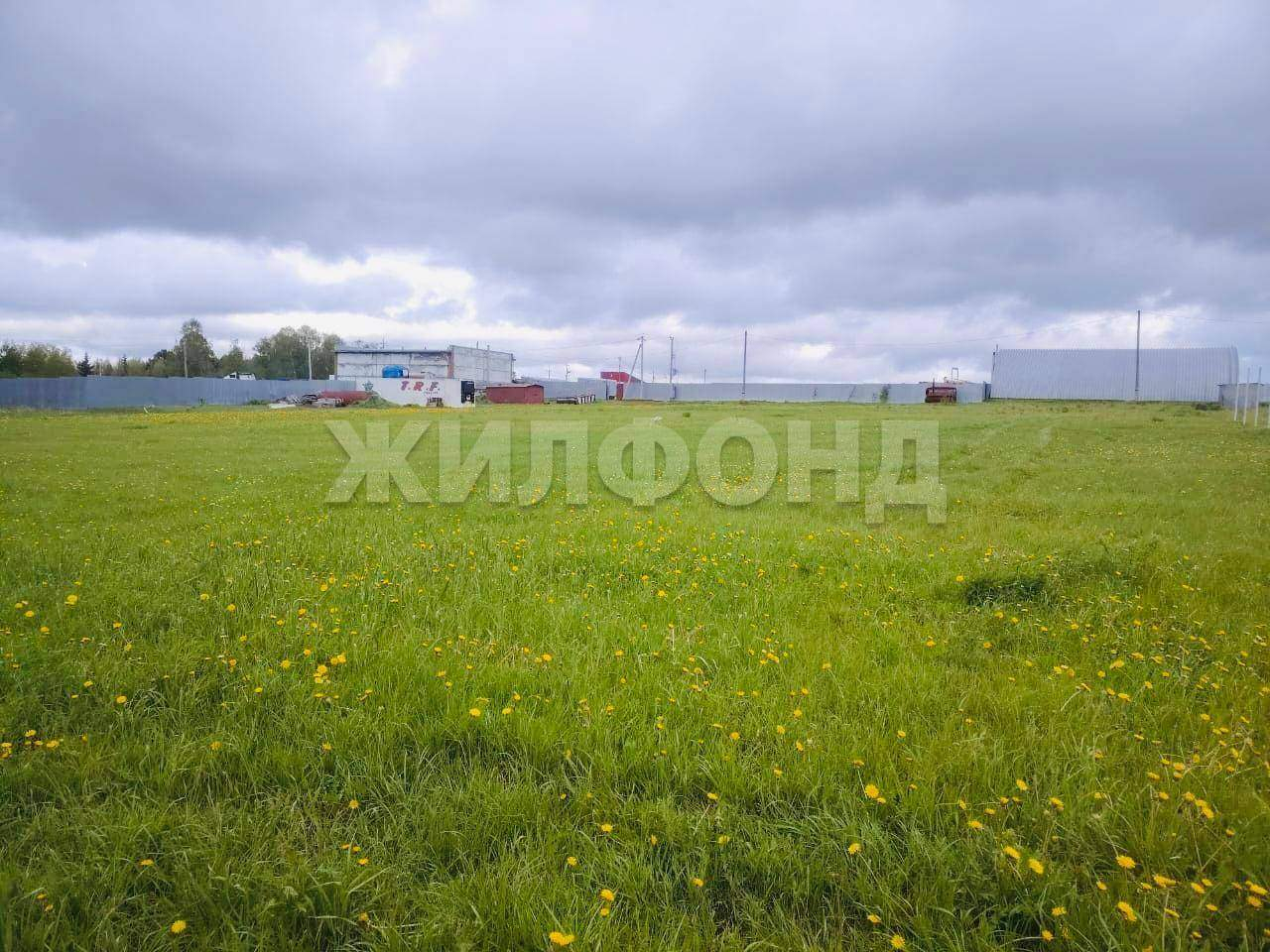 Продам земельный участок 6500 м.кв.