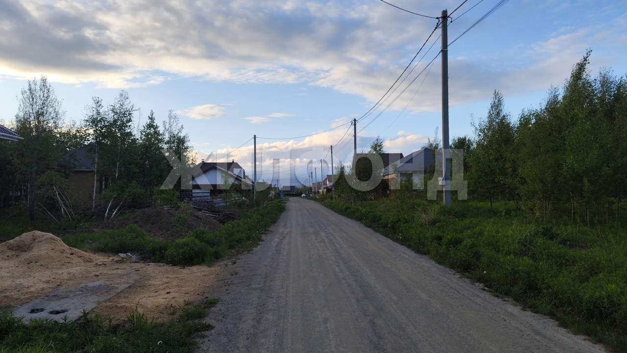 Продам земельный участок 2000 м.кв.